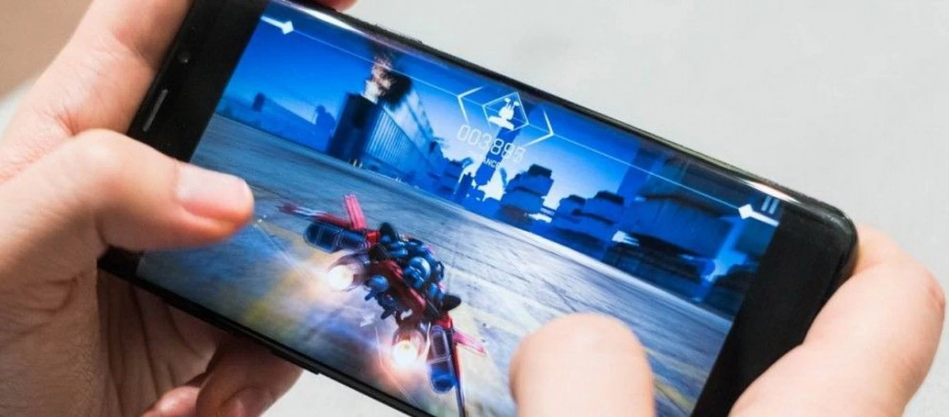 15χρονος έπαιζε 22 ώρες την ημέρα games στο κινητό και υπέστη εγκεφαλικό (βίντεο)